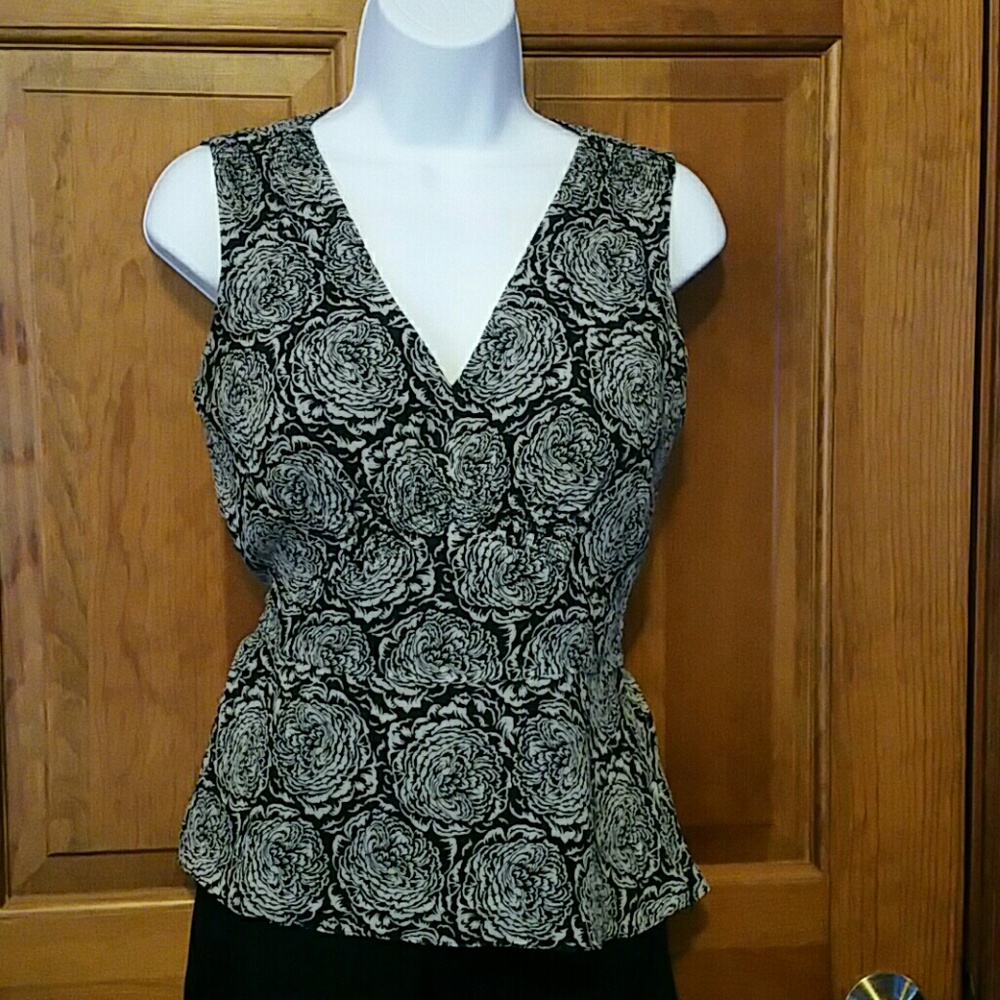 Ann Taylor 100% silk sleeveless top